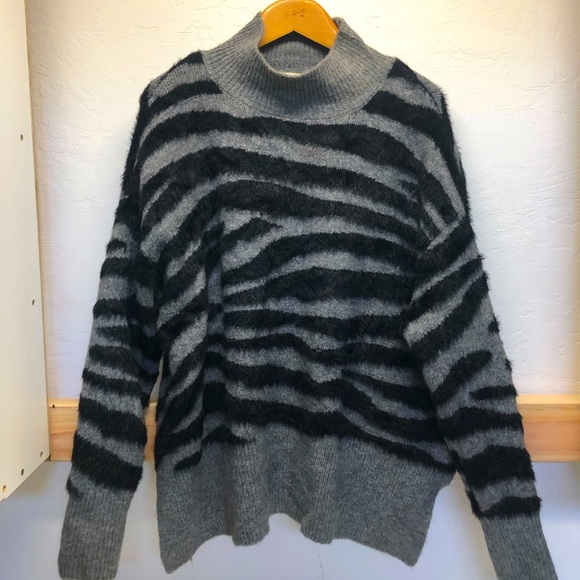 Twine & String sweater - Picture 2 of 3